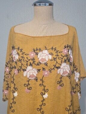 Tamsy Embroidered Tunic O/S NWT
